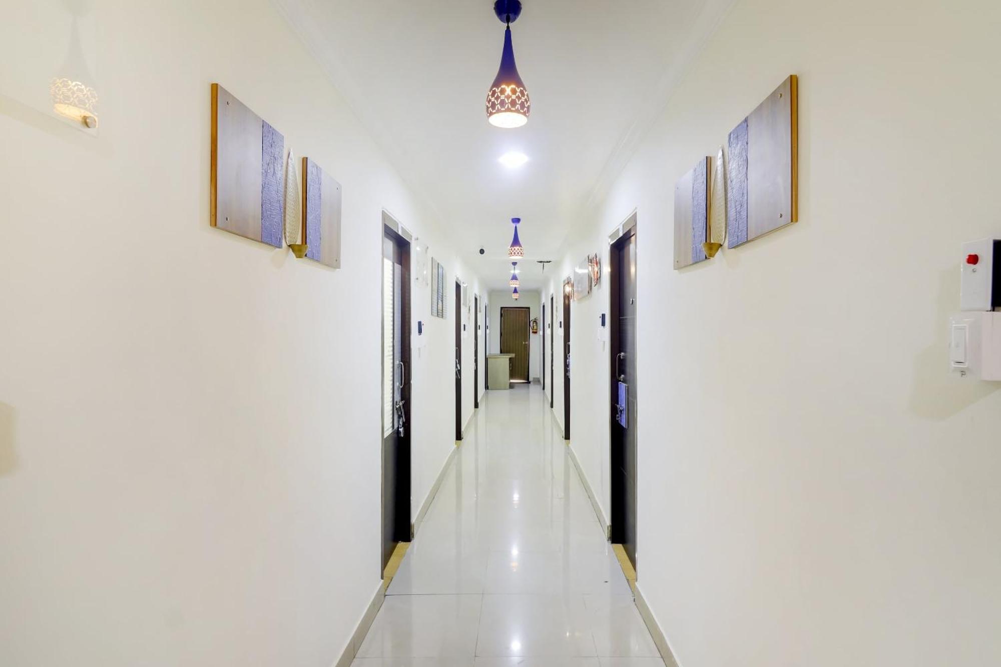 Super Hotel O Relax Grand Near Snow World Haïdarabad Extérieur photo