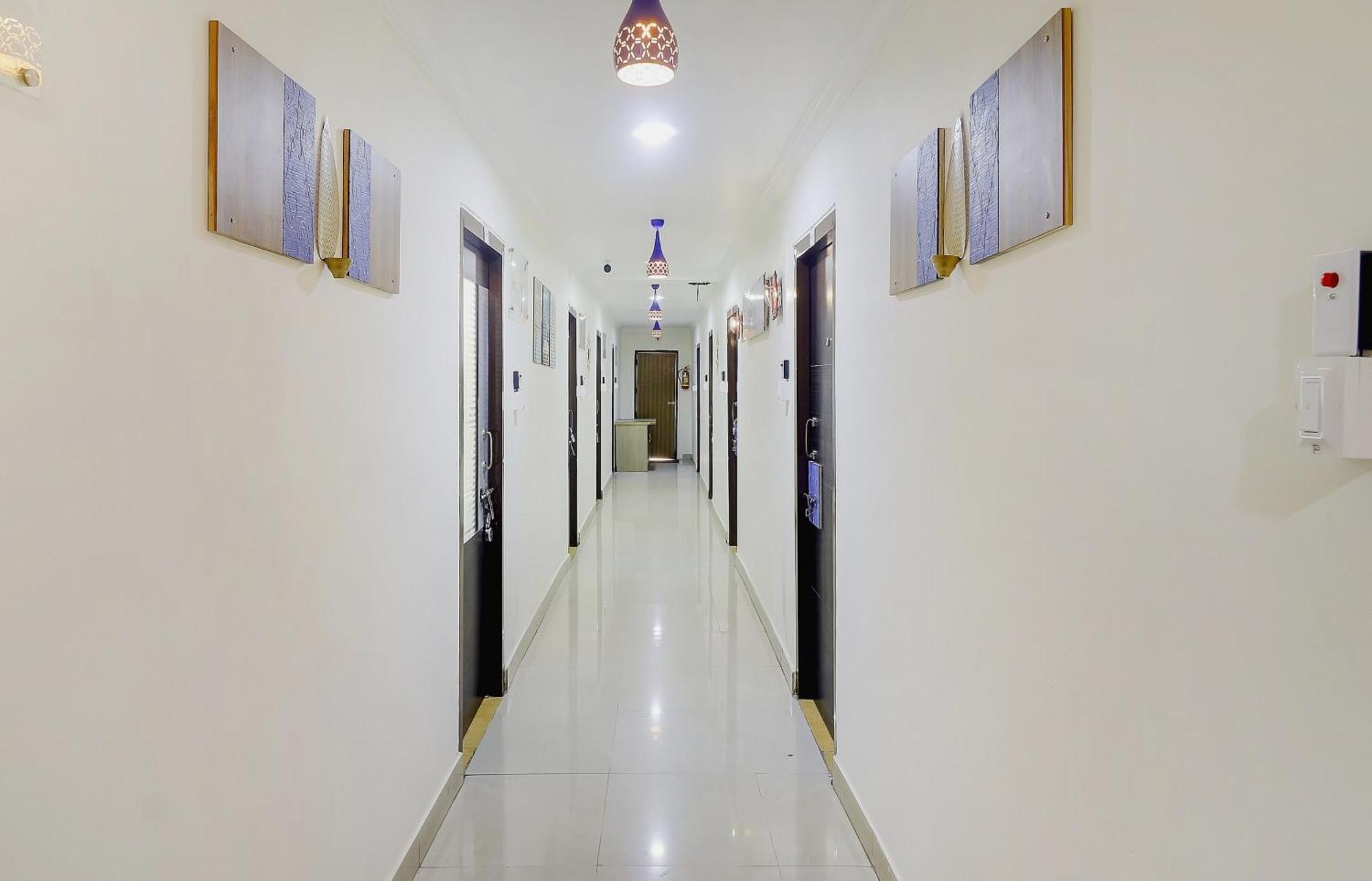 Super Hotel O Relax Grand Near Snow World Haïdarabad Extérieur photo